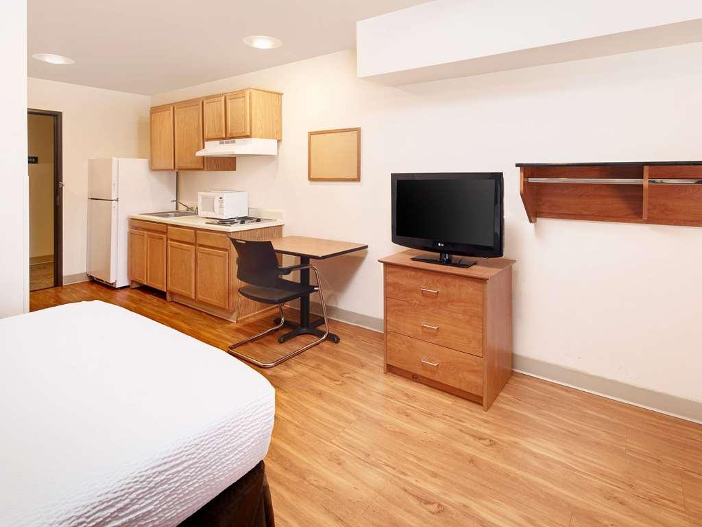 Extended Stay America Select Suites - Tallahassee - East Room photo
