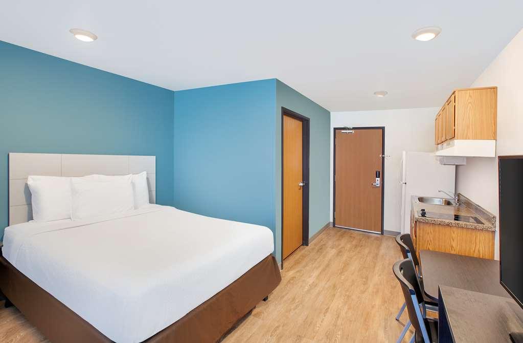 Extended Stay America Select Suites - Tallahassee - East Room photo