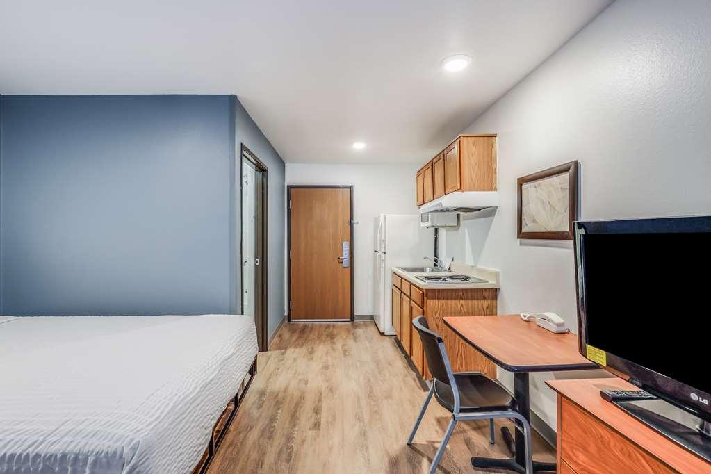 Extended Stay America Select Suites - Tallahassee - East Room photo